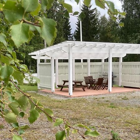 Kuuksenkaari Apartments Ilomantsi Екстер'єр фото